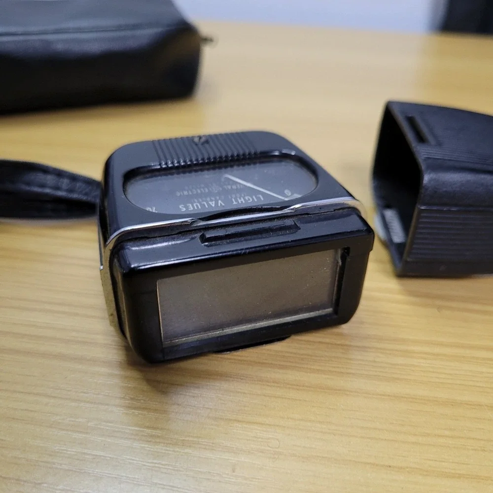 Vintage General Electric Black Exposure Meter Light Values Model BDW58Y4 USA‎
